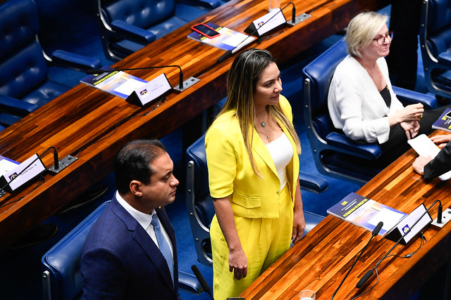 Ana Paula Lobato