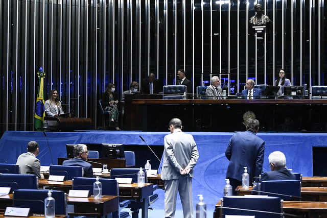 Ana Paula Lobato