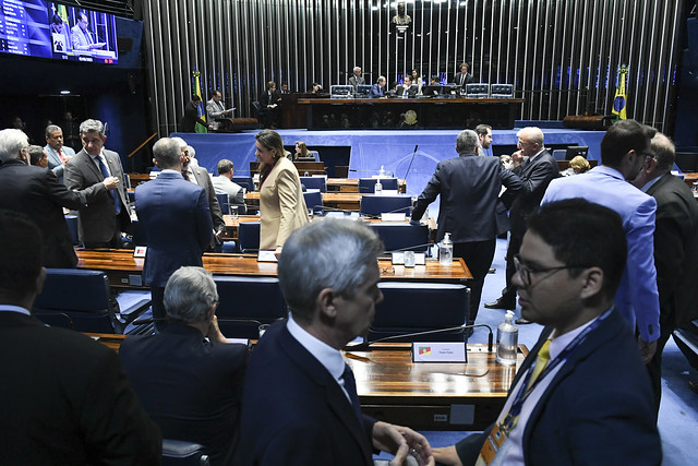 Ana Paula Lobato