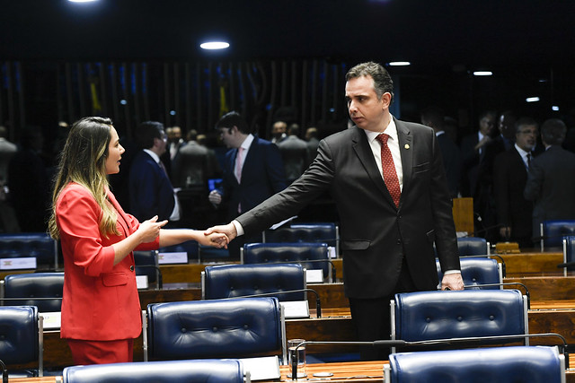 Ana Paula Lobato