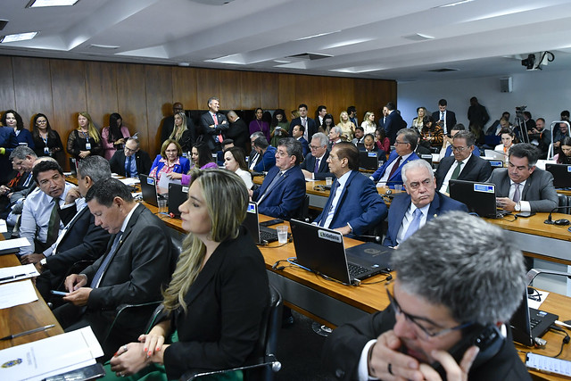 Ana Paula Lobato
