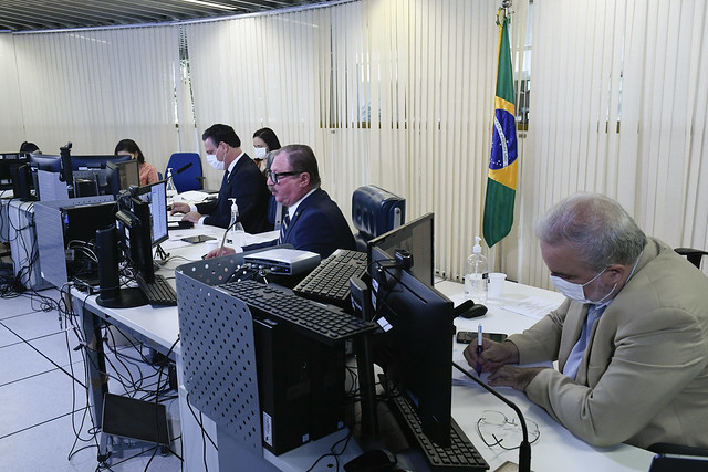 Carlos Fávaro