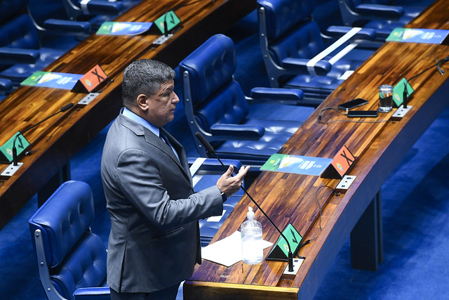 Carlos Viana