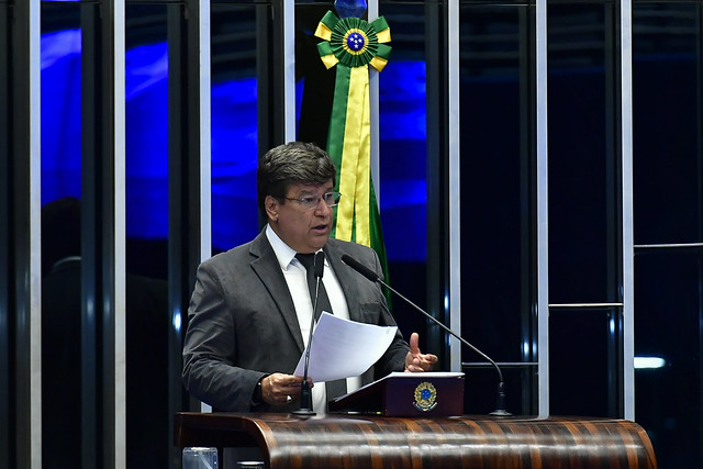Carlos Viana