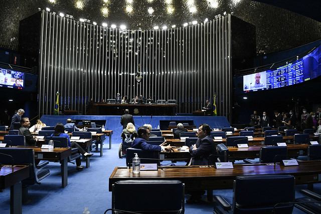 Confúcio Moura