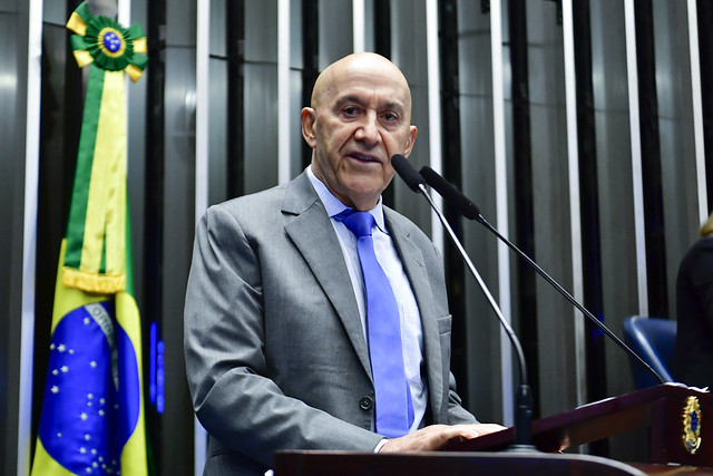 Confúcio Moura