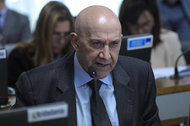 Confúcio Moura