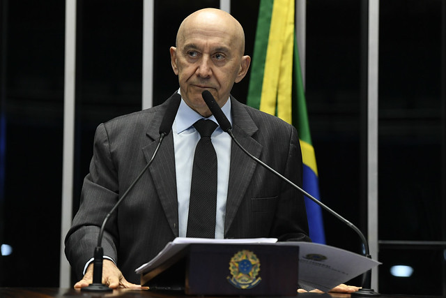 Confúcio Moura