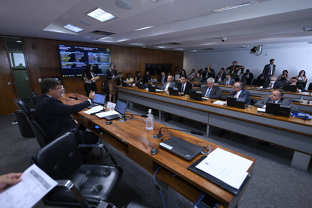 Confúcio Moura