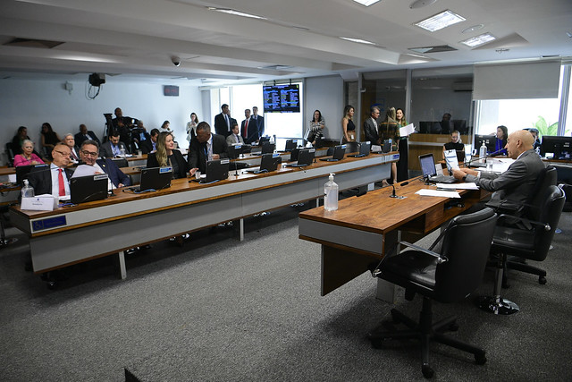 Confúcio Moura