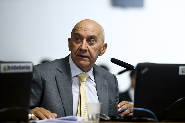 Confúcio Moura