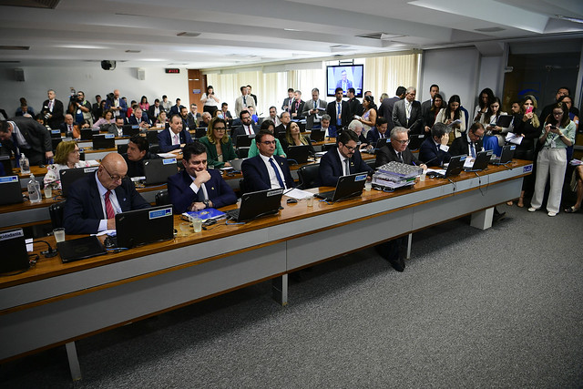 Confúcio Moura