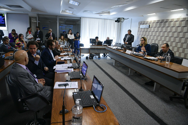 Confúcio Moura