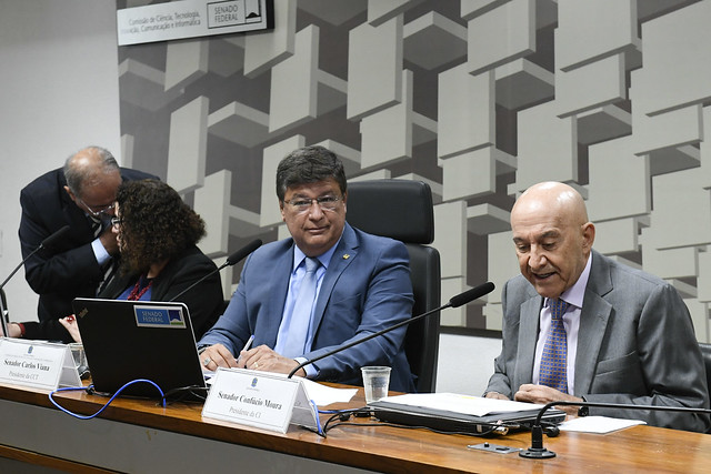 Confúcio Moura