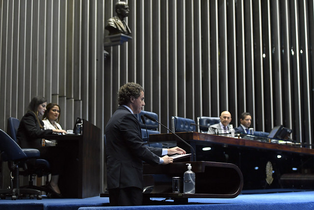 Confúcio Moura