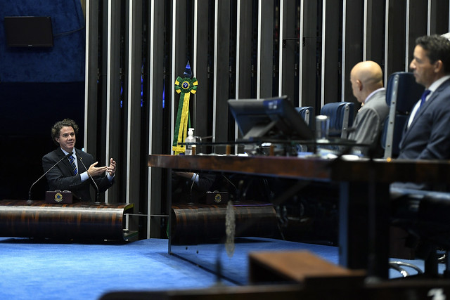 Confúcio Moura