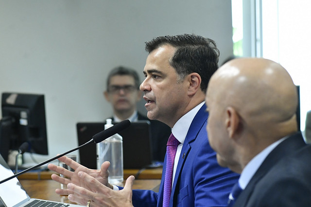 Confúcio Moura