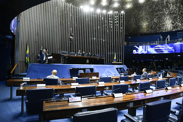 Confúcio Moura