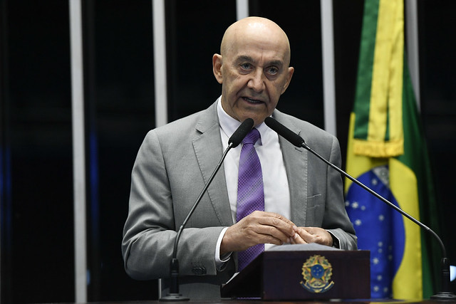 Confúcio Moura