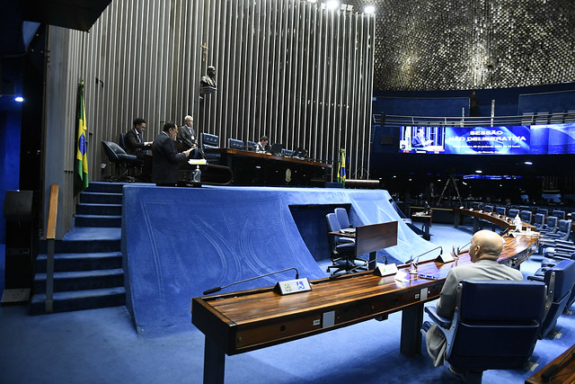 Confúcio Moura