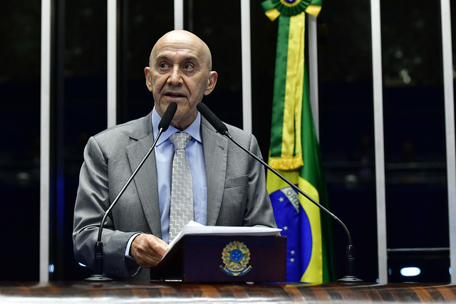 Confúcio Moura