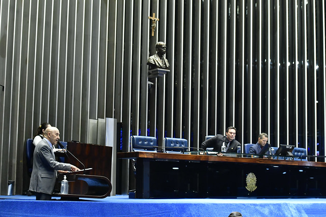 Confúcio Moura
