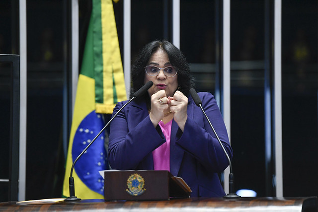 Damares Alves
