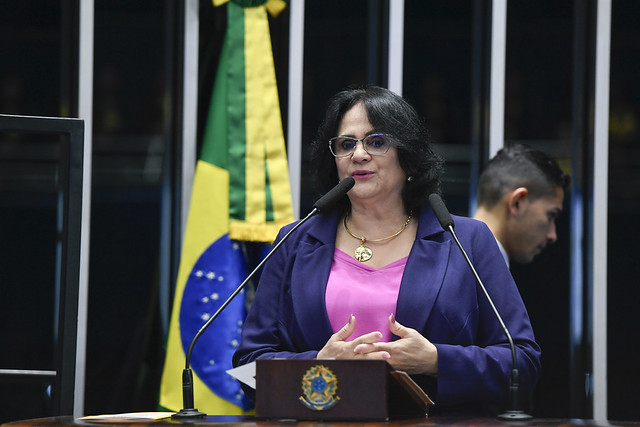 Damares Alves