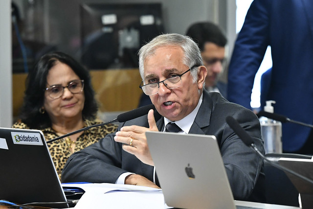 Damares Alves