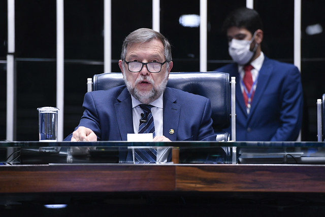 Flávio Arns