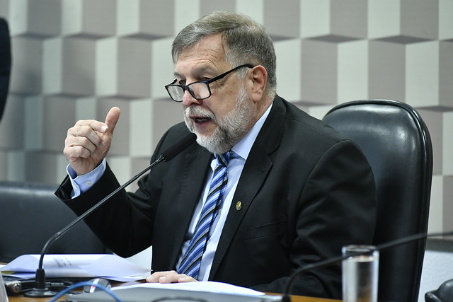 Flávio Arns