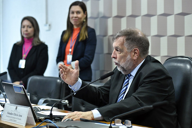 Flávio Arns