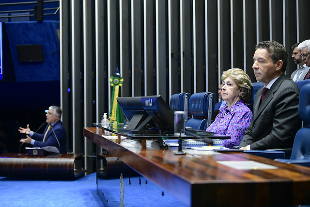 Ivete da Silveira