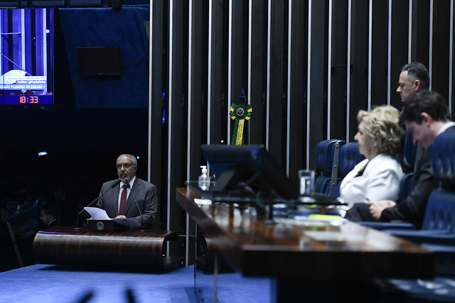 Ivete da Silveira
