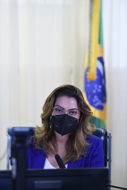Leila Barros