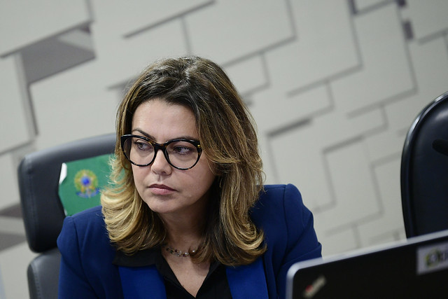 Leila Barros