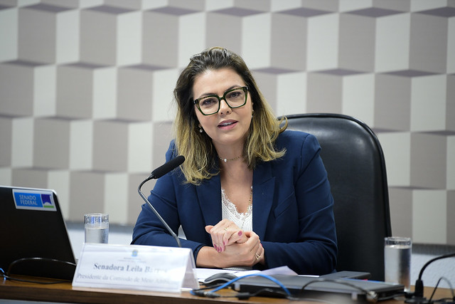 Leila Barros