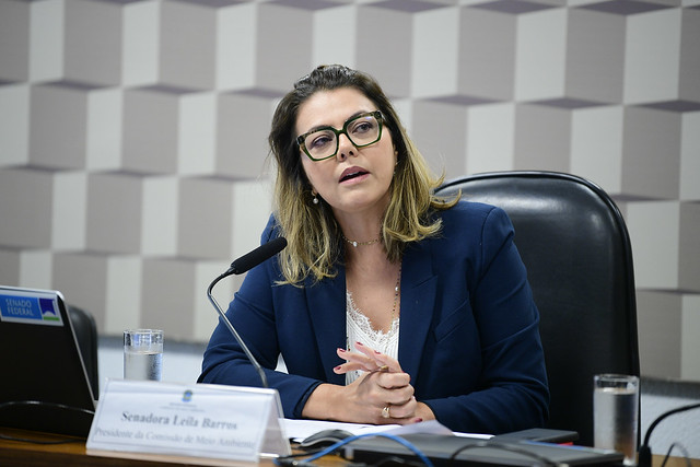 Leila Barros