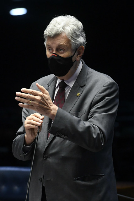 Luis Carlos Heinze