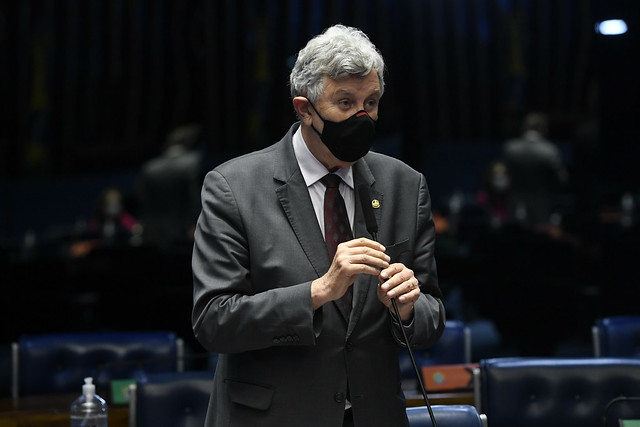 Luis Carlos Heinze